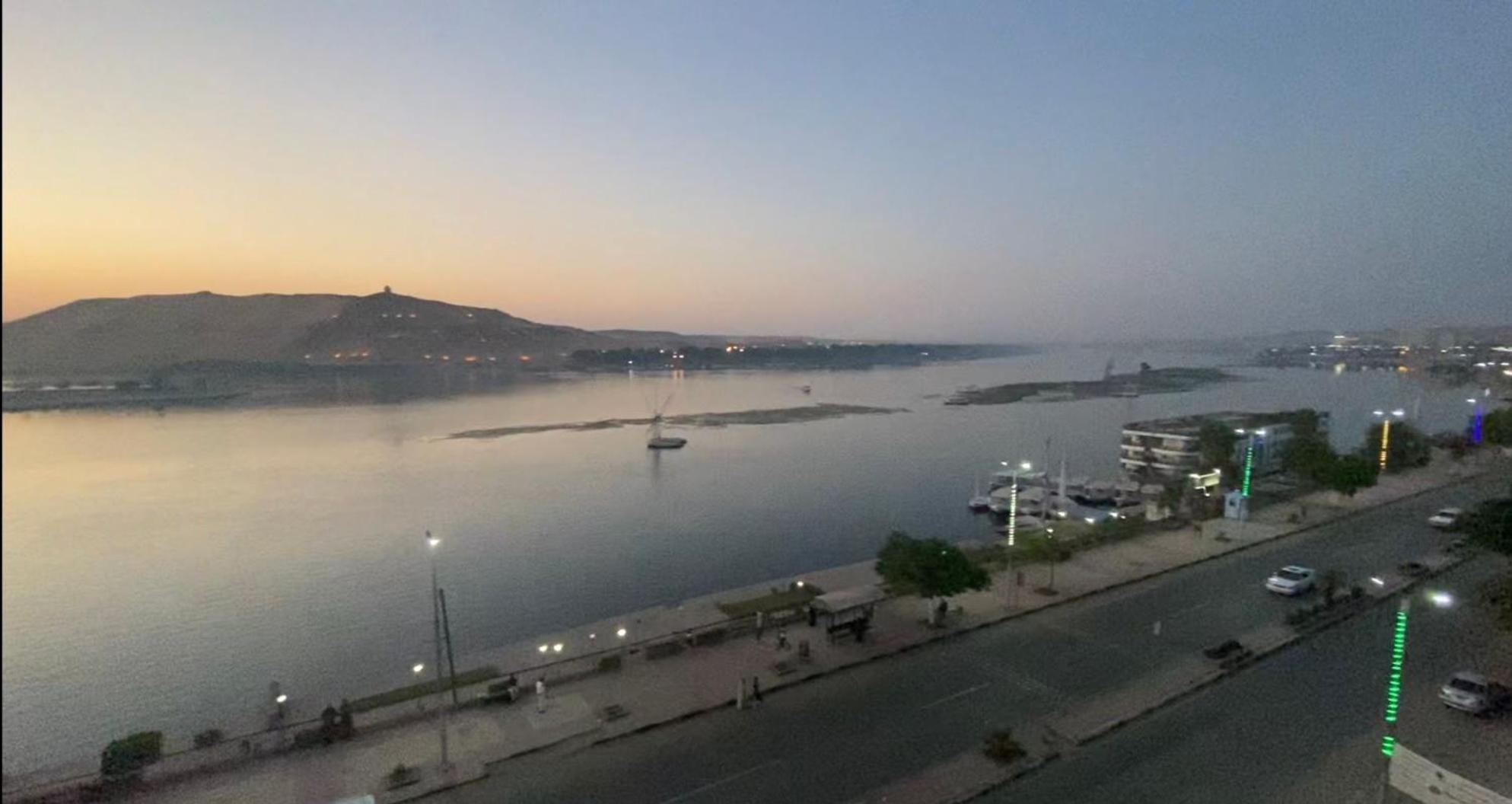 Aswan View 3 Bedrooms Exterior photo
